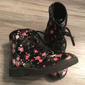 Floral girl boots